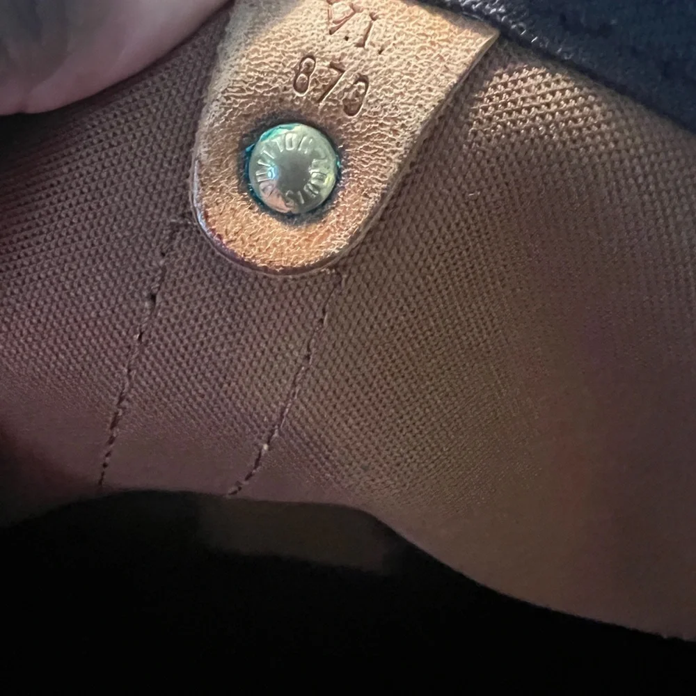 Louis Vuitton Duffle - Picture 12 of 15